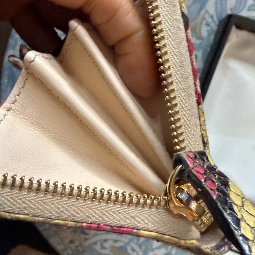 Gucci multicolor python wallet - image 11